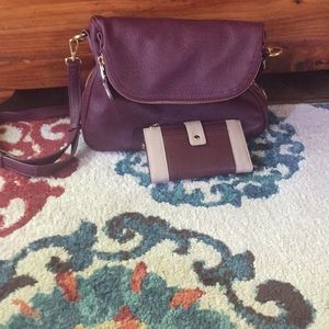 Burgundy cross body purse with matching wallet.